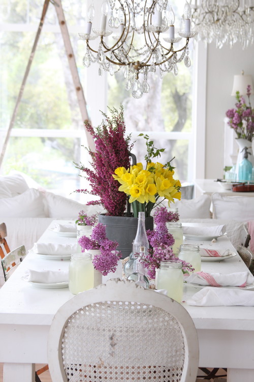 spring-floral-tablescape.jpg