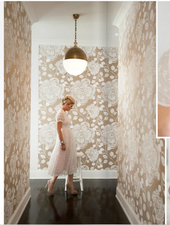 floral-wallpaper-hallway.jpg